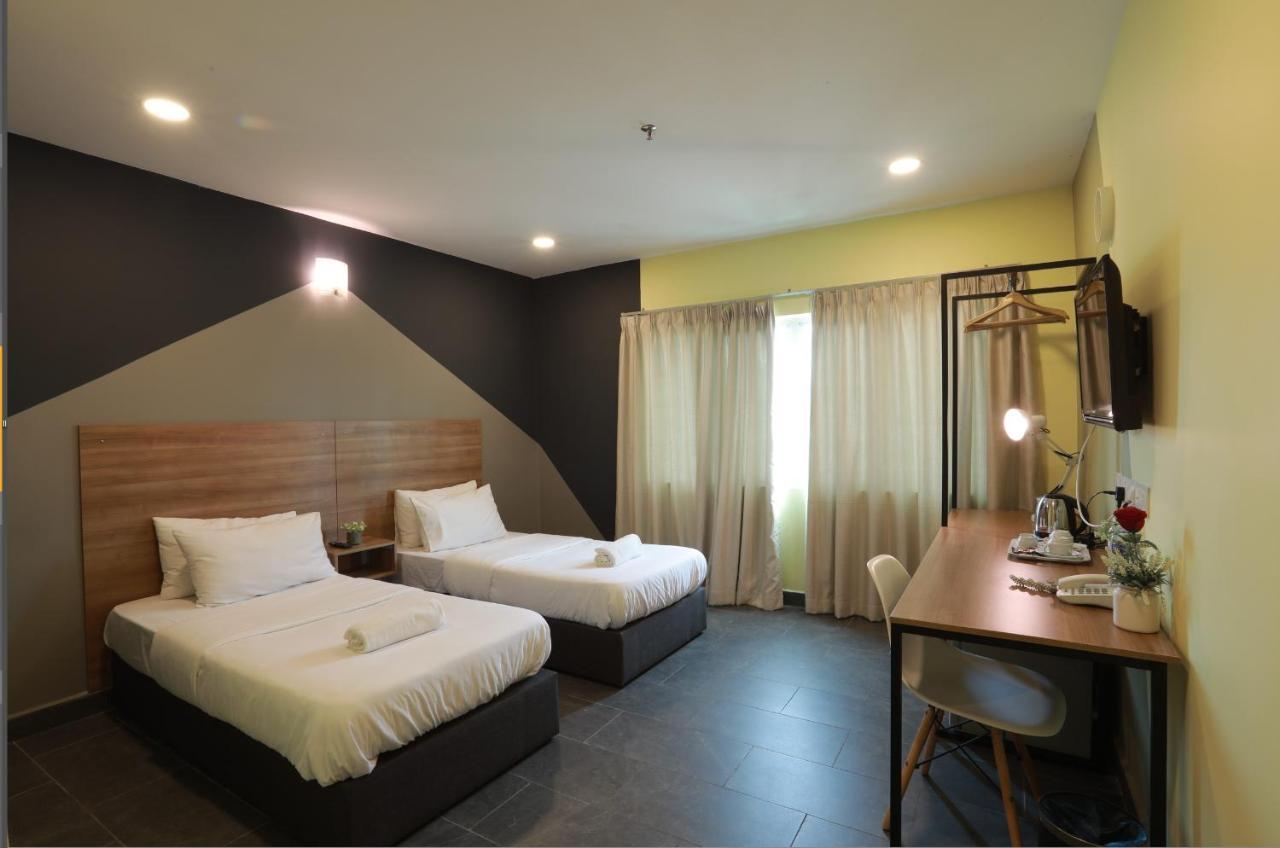 T-Hotel Mont Kiara Kuala Lumpur Buitenkant foto
